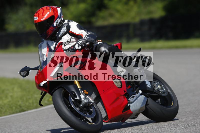 /Archiv-2024/29 12.06.2024 MOTO.CH Track Day ADR/Gruppe gelb/unklar